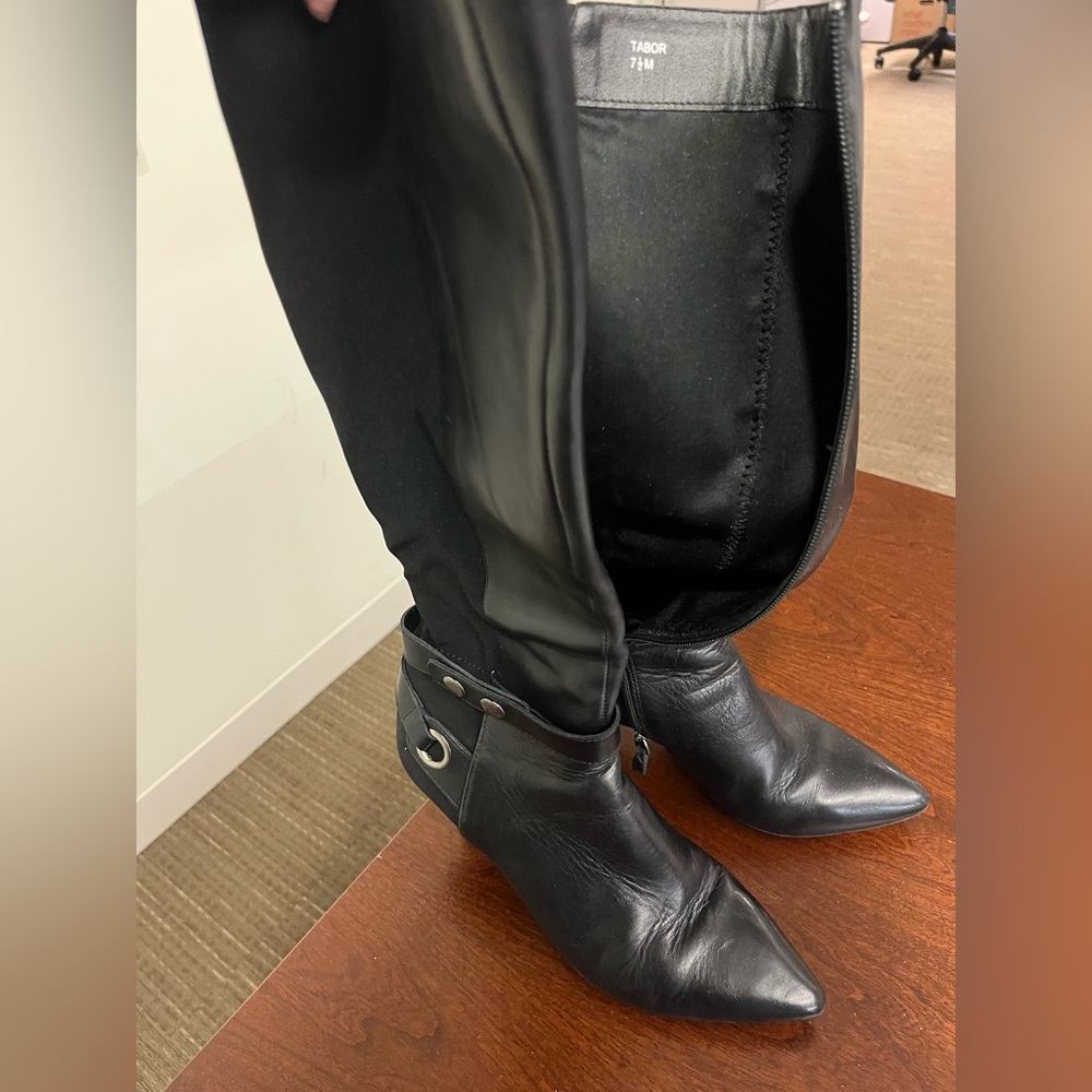 Tahari Tabor Black Heeled Boots size 7.5